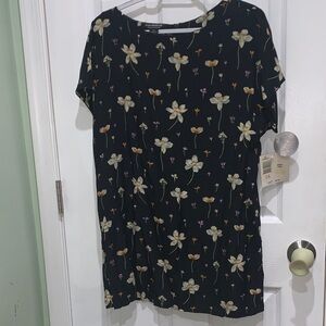 Liz Claiborne Black Floral Silk Tunic Top